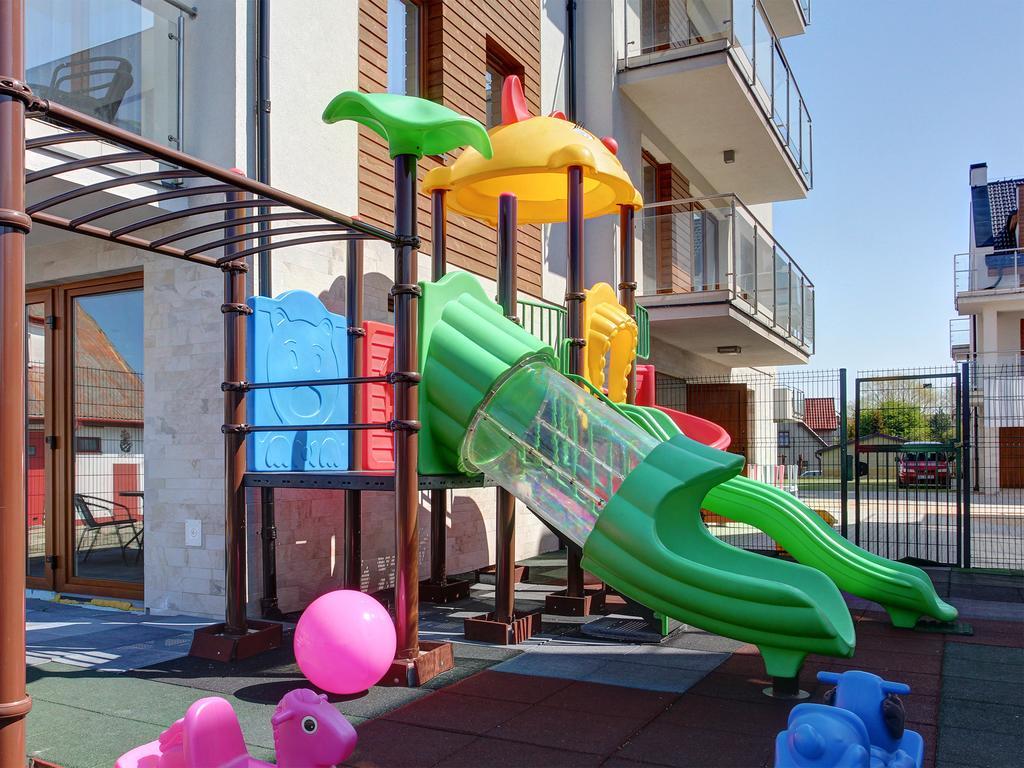 Marina Jastarnia Apartamenty W Budynku Z Basenem Eksteriør bilde